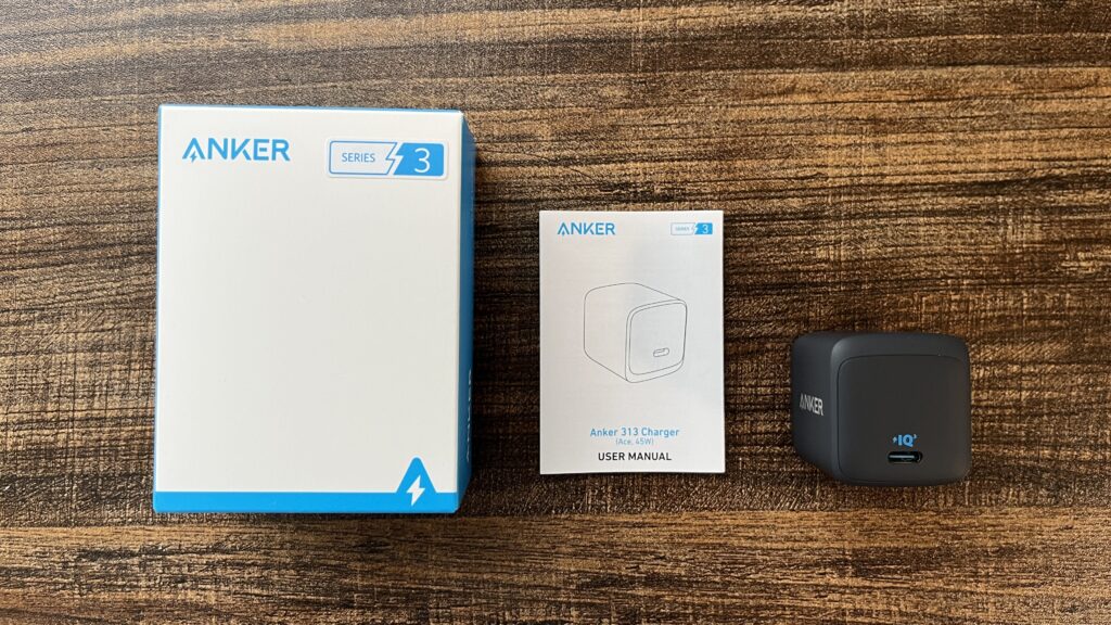Anker 313 Charger (Ace, 45W)の付属品